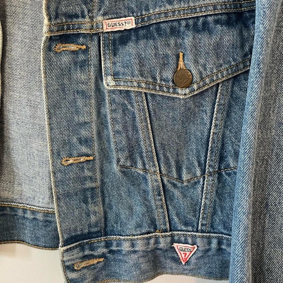 vintage guess denim cropped distressed jean jacket - Picture 3 of 4